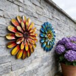 HOOEN Metal Flowers Wall Decor 2pack Wall Art Decorations Hanging for Indoor Outdoor Home Garden Farmhouse Yard Patio Fence Living Room Bedroom Decor - Image 4